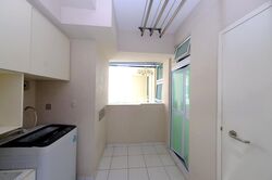 The Esparis (D18), Condominium #577093871
